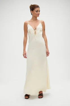 Beauty Maxi Dress