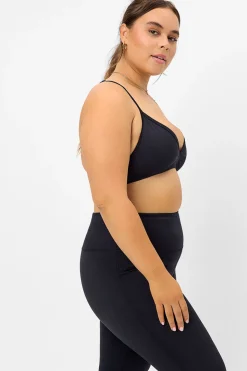 Billie Racerback Sports Bra